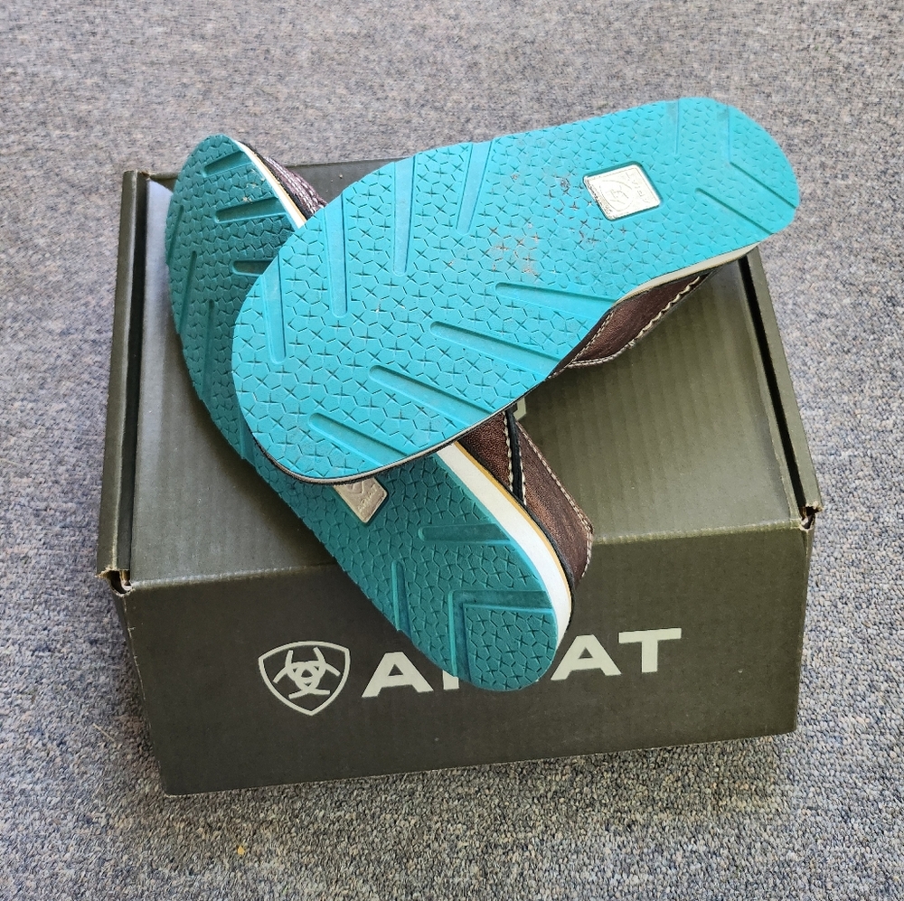 Ariat Rainbow Aztec Copper Metallic - Picture 2 of 5
